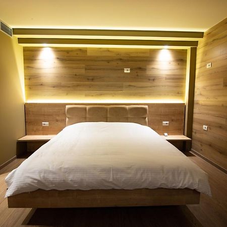 Sahati Hotel & Restaurant Korcza Zewnętrze zdjęcie